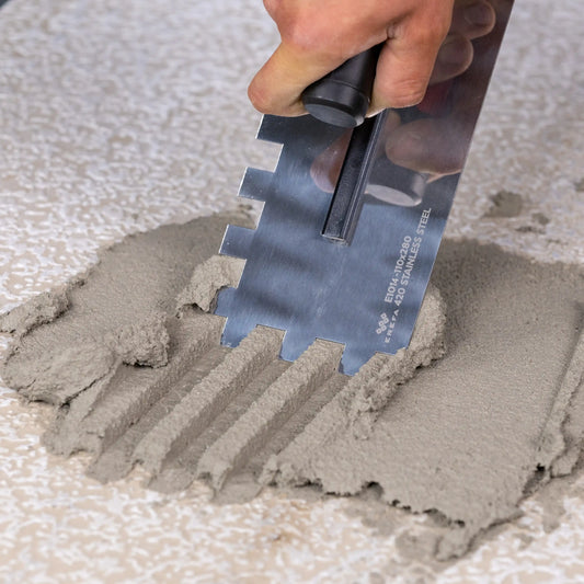 EREFA E1013 Nerđajuća gleterica za lepak – 12mm zubi