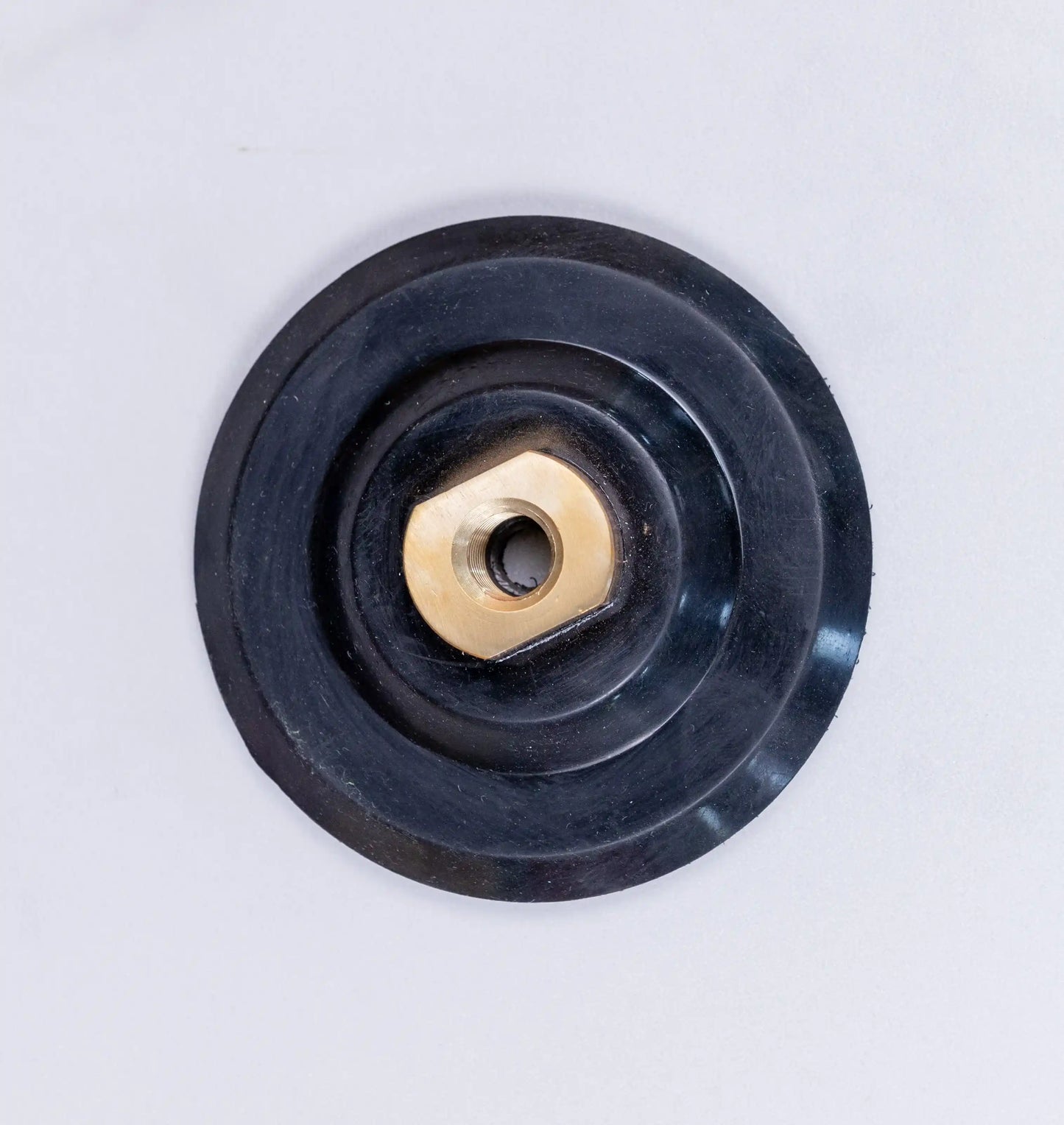 E1047 Profesionalni držač gumenih podloga sa ergonomskom drškom