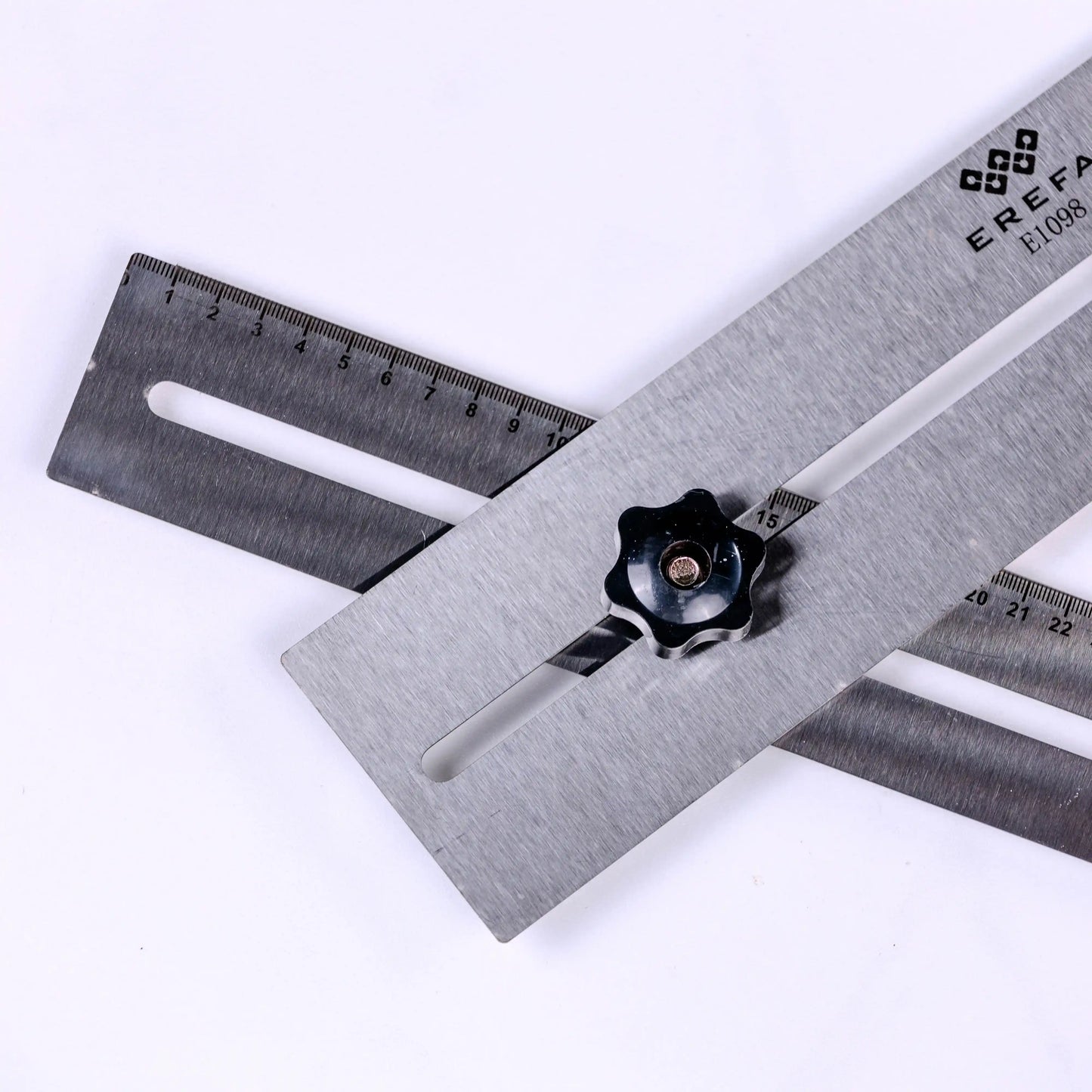 E1098 Podesivi set lokatora za pločice – 100 komada za precizan rad